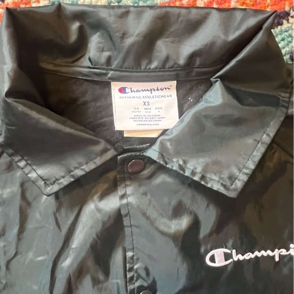 Champion Black Cropped windbreaker Jacket size XS - Picture 2 of 5